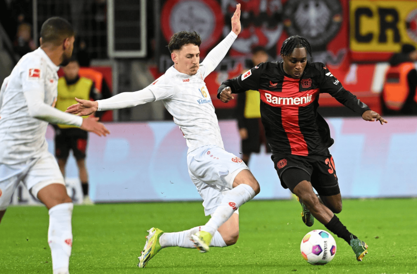 关于多特蒙德德甲战胜弗赖堡阿德耶米速度破门的信息